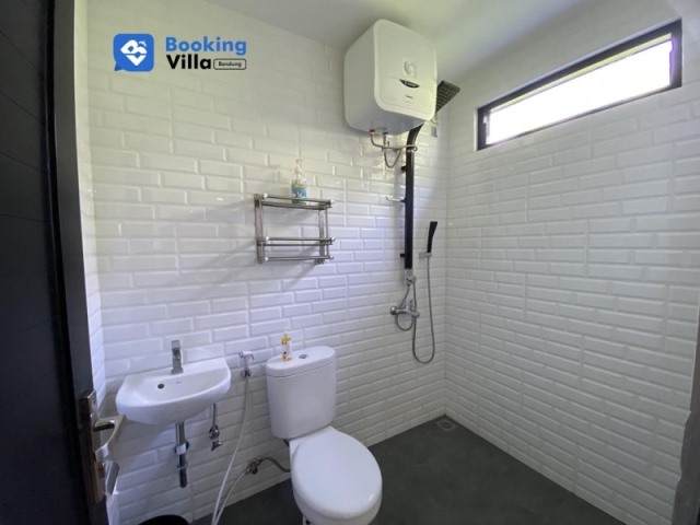 Villa KMB 5 Kamar - Gambar 10