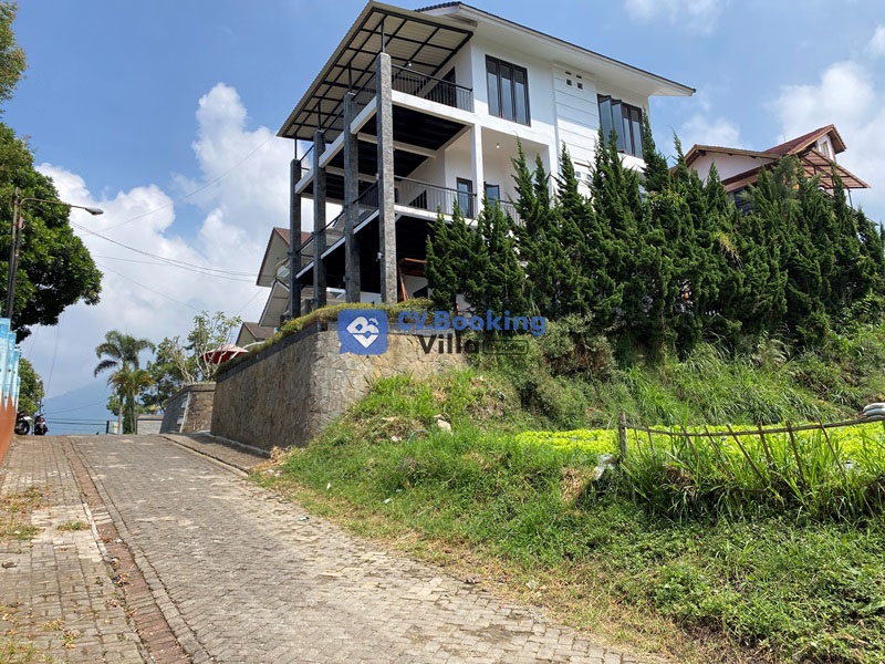 Villa Monstera Lembang